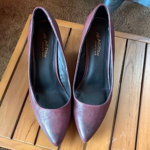 Kenneth Cole reaction wedge heel